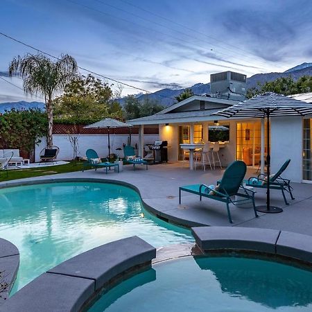 Serene 4 Bed 3 Bath Heated Pool Natural Backyard Heart Of Palm Springs Extérieur photo
