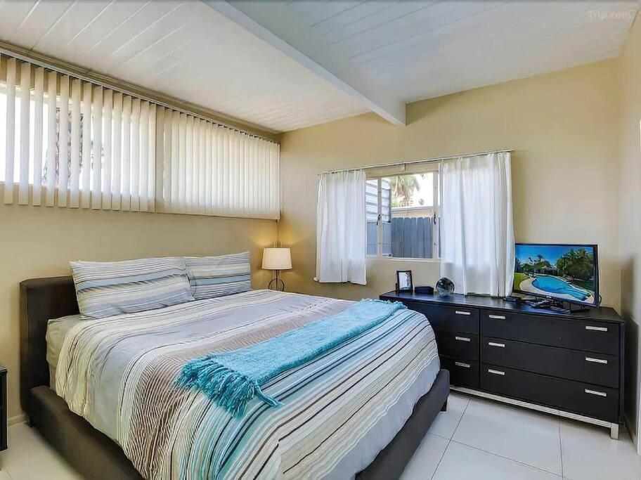 Serene 4 Bed 3 Bath Heated Pool Natural Backyard Heart Of Palm Springs Extérieur photo