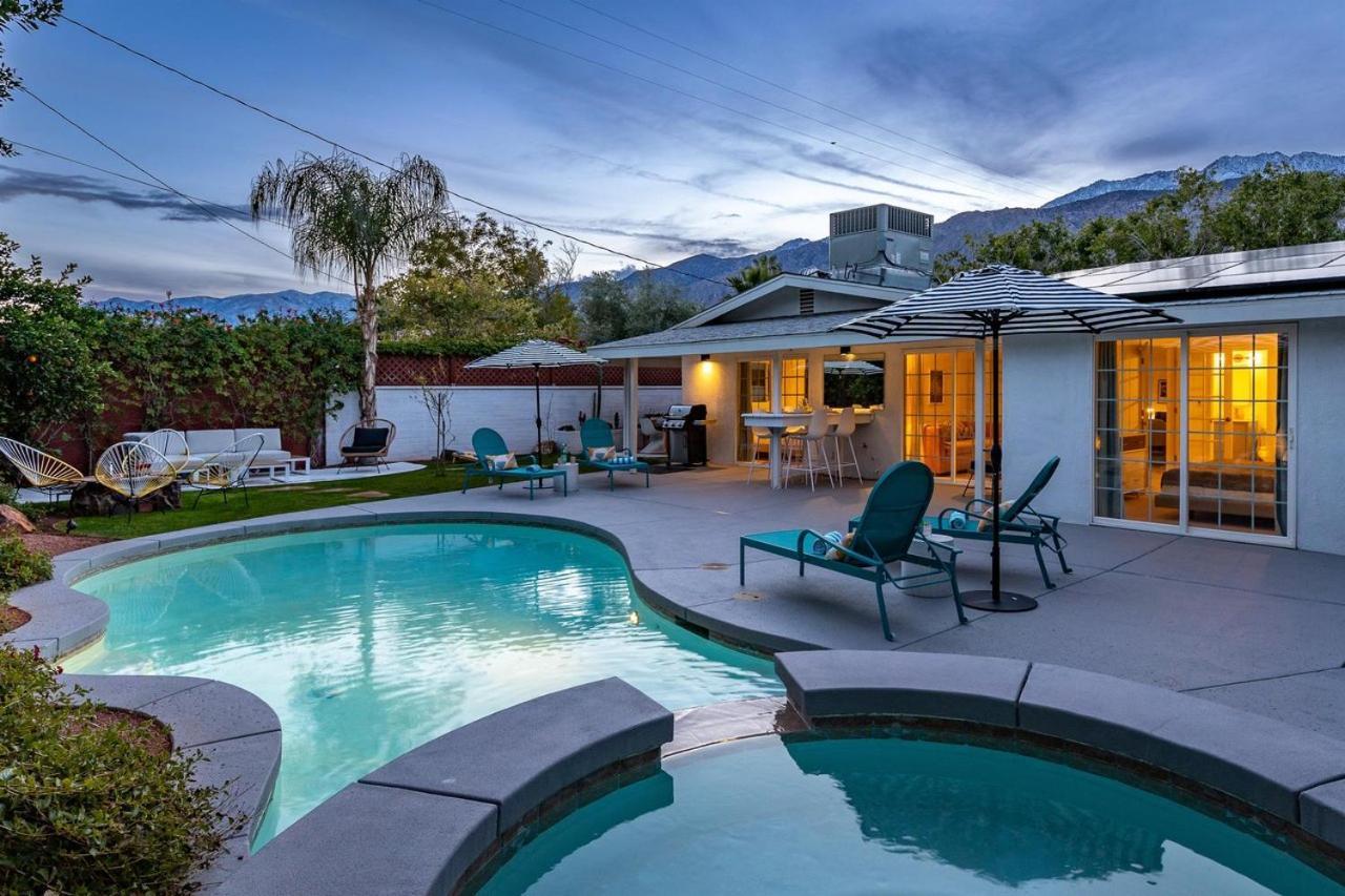 Serene 4 Bed 3 Bath Heated Pool Natural Backyard Heart Of Palm Springs Extérieur photo